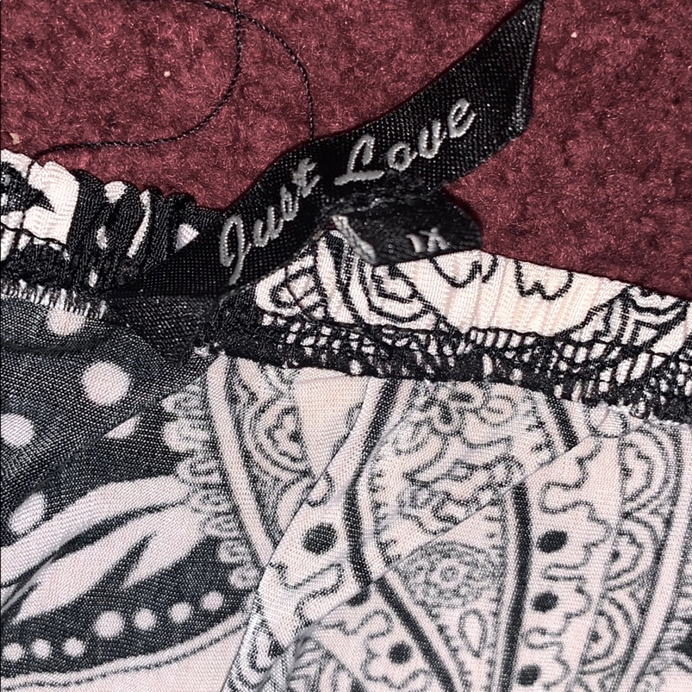 Sz 1x skirt by Just Love - Picture 4 of 4